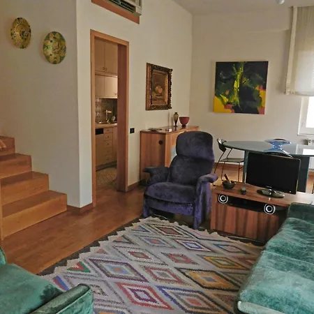 Casa Cicala Apartment *